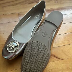 Chaussures Mickael Kors neuve jamais porté.